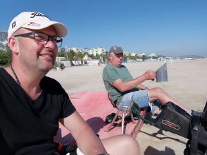 Vakantieaccommodatie Agriturismo en kleine camping Villa Bussola is een vakantieadres in een prachtige, rustige omgeving met gastvrije Nederlandse & Italiaanse eigenaren. Je logeert op de mini camping met je eigen tent, of in een comfortabele B&B kamer of in een self-catering vakantie appartement. De regio Le Marche, in midden Italië is een rustige uitnodigende streek met veel cultuur, mooie natuur, goede betaalbare restaurant, mooie stranden en adembenemende vergezichten. Kom en beleef al dit moois met een van onze arrangementen. Hier een foto van ons Metal Detecting Arrangement!